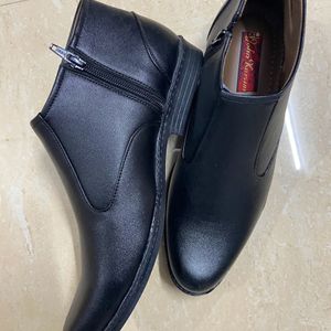 Luxurious Branded Boot Formal Shoes Only Size 7