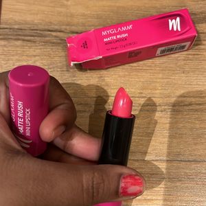 Myglamm Bold In Ibiza  Lipstick