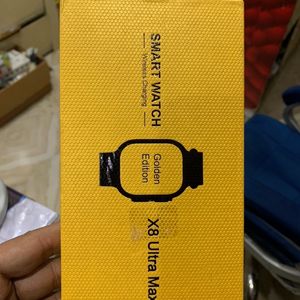 YX8 Ultra Max Gold Watch