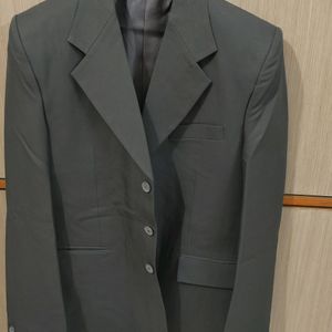 Gents Formal Suit Size 32