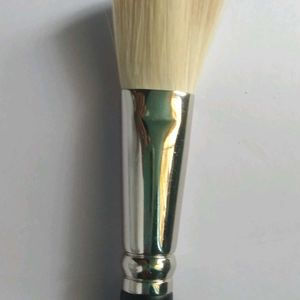 MAC 168 Large Angled Contour Brush