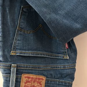 Levis Skinny Blue Jeans