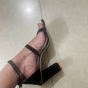 Black Strappy Heels. UK-5