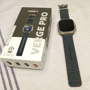 Smart Watch In an Amazing Condition