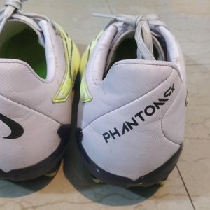 Nike Phantom Original Football Shoes