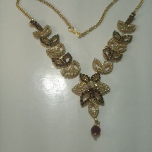 Antique Bridal Set In Gold Finish