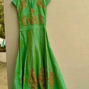 Women Gown For Mehendi Function