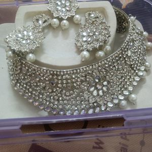 Silver Diamond Pearl Choker