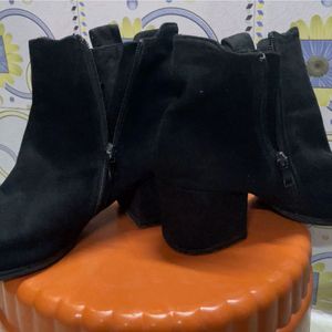 Heel Boot