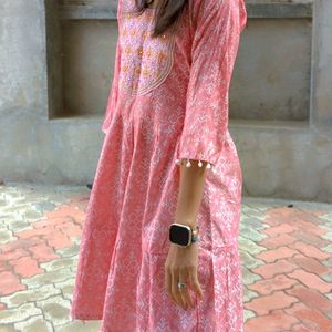 Pink Colour Round Kurti