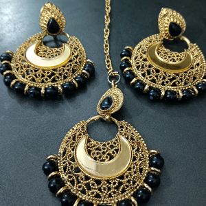 Trending Earrings Set...At Low Cost