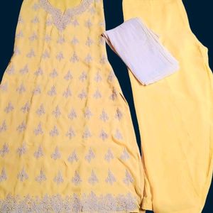 Kurta Set With Dupatta