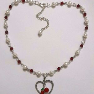 Elegant Cherry Pearl Necklace