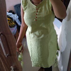 Latkan Kurti