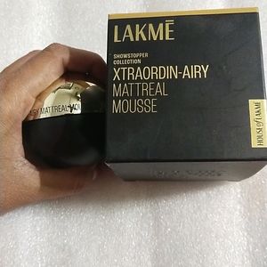 Lakme Mousse Foundation -03 Golden Sand