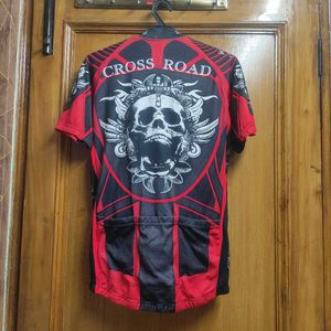 Crossroad Punk/Emo Skull Tshirt 🕷️💀