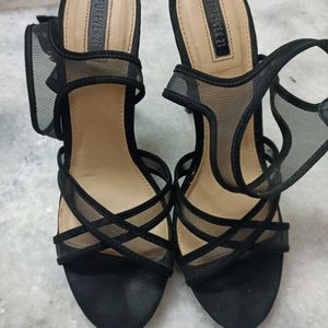 Forever 21 black Siteletoes