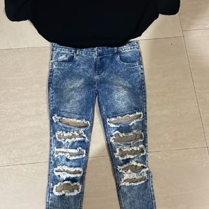 Denim Ripped Jeans With Black Balloon Top