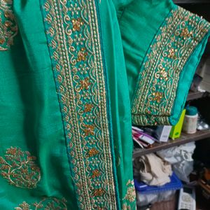 Heavy Embroidery Saree With Blouse