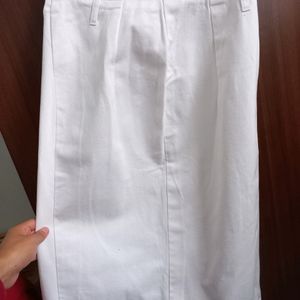H&M White Fitted Midi Skirt