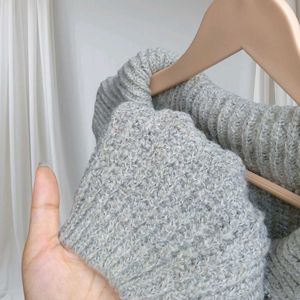 Barbell Cable Knit Sweater