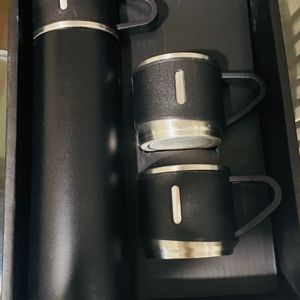 Set Of Flask And 3 Mugs