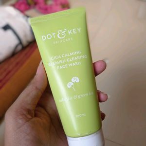 Dot & Key Face Wash