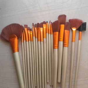 Combo Of 19 Pcs Makeup Brush