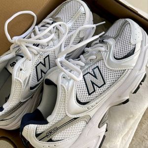 NEW BALANCE 530 SNEAKERS