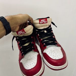 Nike Jordan 1 OG Chicago Lost And Found