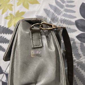 Fancy Slingbag In a Good Condition