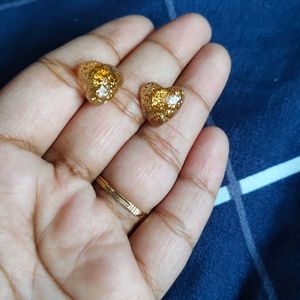 Resin Sparkle Heart Stu Earrings