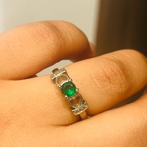 Green Stoned Ring With hearts on sides