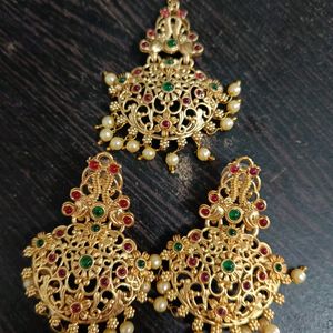 Earings With Mangteeka