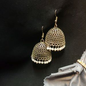 Women's Earring