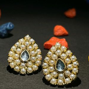 Beautiful Earings Studs