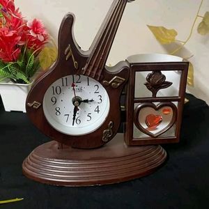 Guitar Clock With Pen Holder