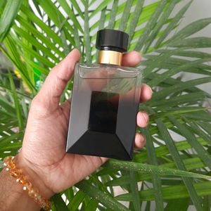 Versace Oud Noir 100ml  🖤