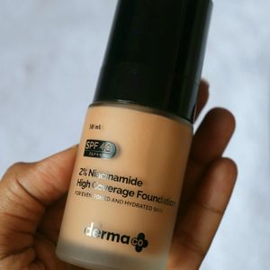 2%the Dermaco Niacinamide Foundation (04 Caramel)