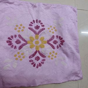 Set Of 2 Cushion Covers I'm Good Condition