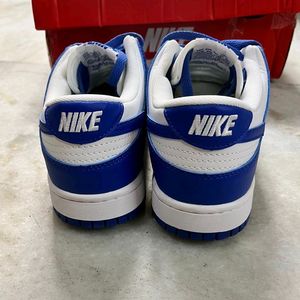 NIKE KENTUCKY DUNKS SIZE - UK 7