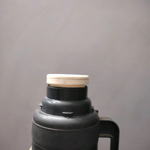 THERMOS BOTTLE