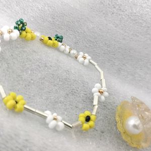 Yellow Daisy Beads Bracelets