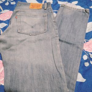 Levis Jeans