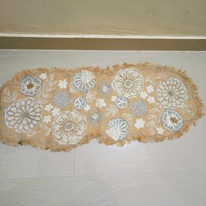 Table Runner