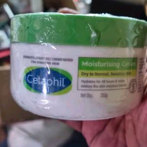 Cetaphil Daily Moisturizing Cream - 250g