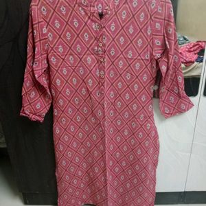 2 Kurtas Urgent Sale Only 250