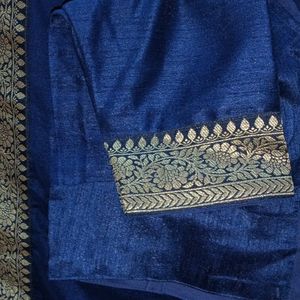 Very Beautiful Siney Blue Saree With Golden Patta