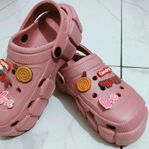 Beautiful Girls Crocs With Charms 🦋