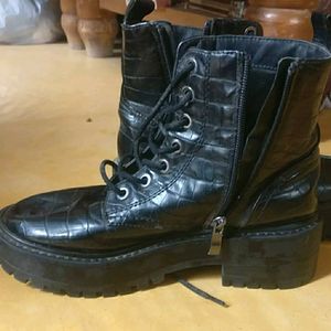 Black Korean Boots